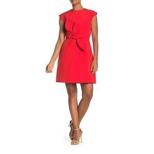 Ted Baker London
Cap Sleeve Structured Bow Dress